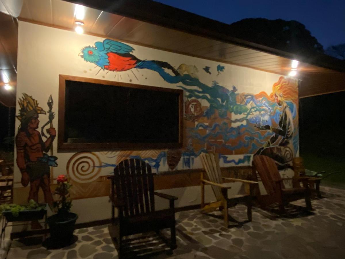 ホテル Chorotega Cabina Monteverde エクステリア 写真